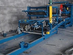 彩钢保温复合板生产线